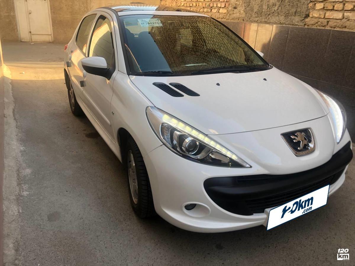 فروش پژو 207 ۱۴۰۰ (کم کارکرد) سفید بدون رنگ اصفهان زینبیه (۲۴ بهمن ۱۴۰۳)