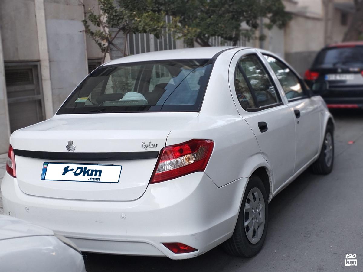 فروش ساینا EX ۱۴۰۱ سفید یک لکه رنگ مشهد سناباد (۲۲ فروردین ۱۴۰۴)