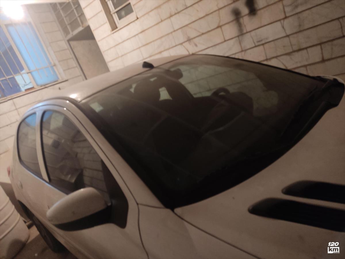 فروش پژو 207 ۱۳۹۷ سفید بدون رنگ شیراز بلوار عدالت (۲۵ فروردین ۱۴۰۴)