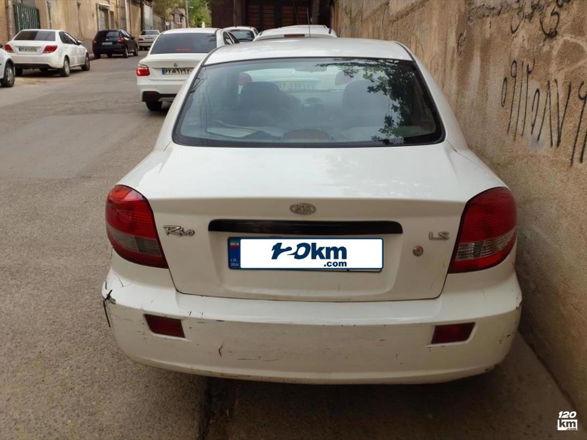 فروش کیا ریو ۱۳۸۶ سفید دور رنگ تهران پردیس (۸ اردیبهشت ۱۴۰۴)
