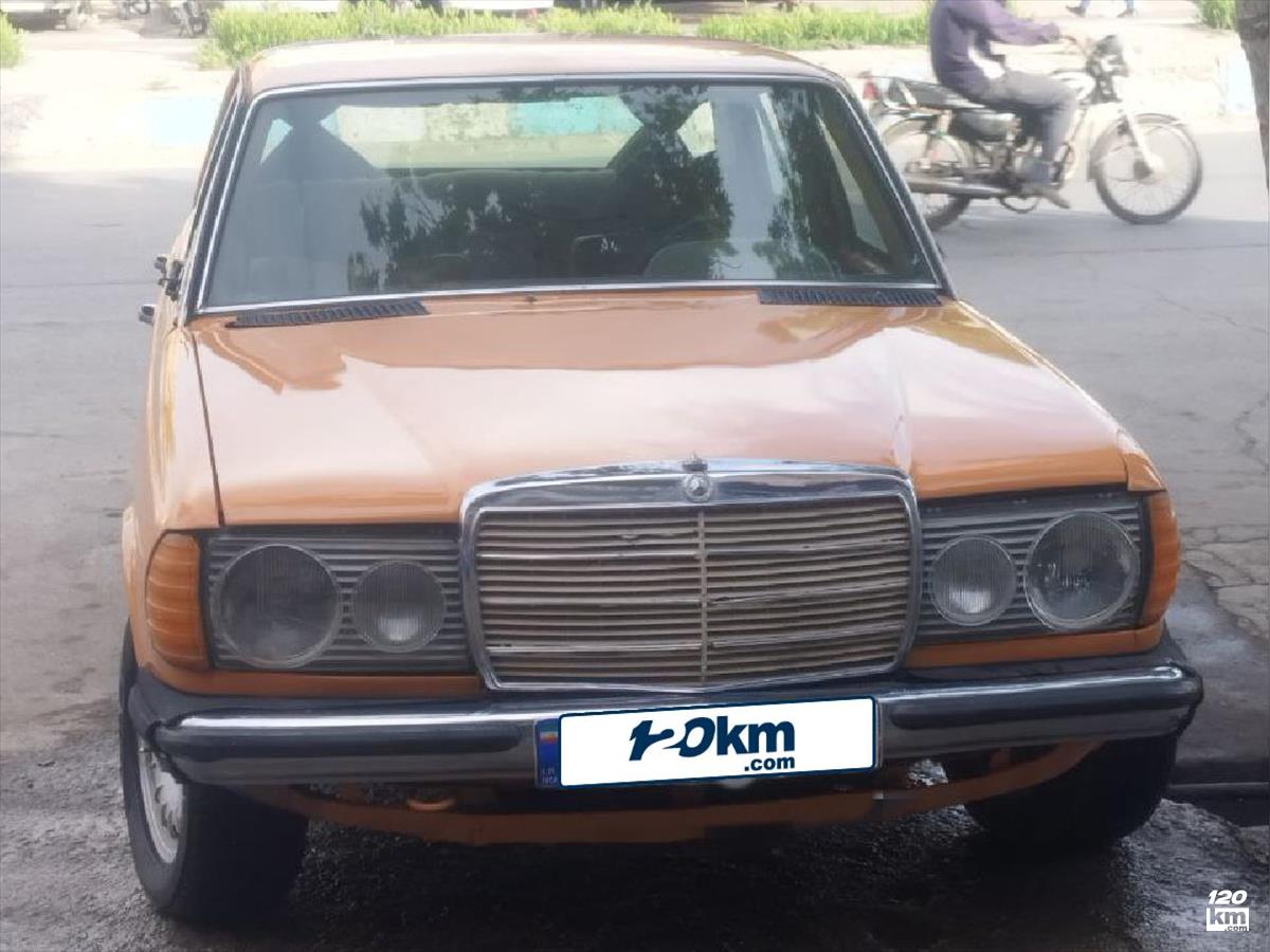فروش بنز کلاس E E230 ۱۹۷۸ (کم کارکرد) شتری دور رنگ همدان (۱۱ اردیبهشت ۱۴۰۴)