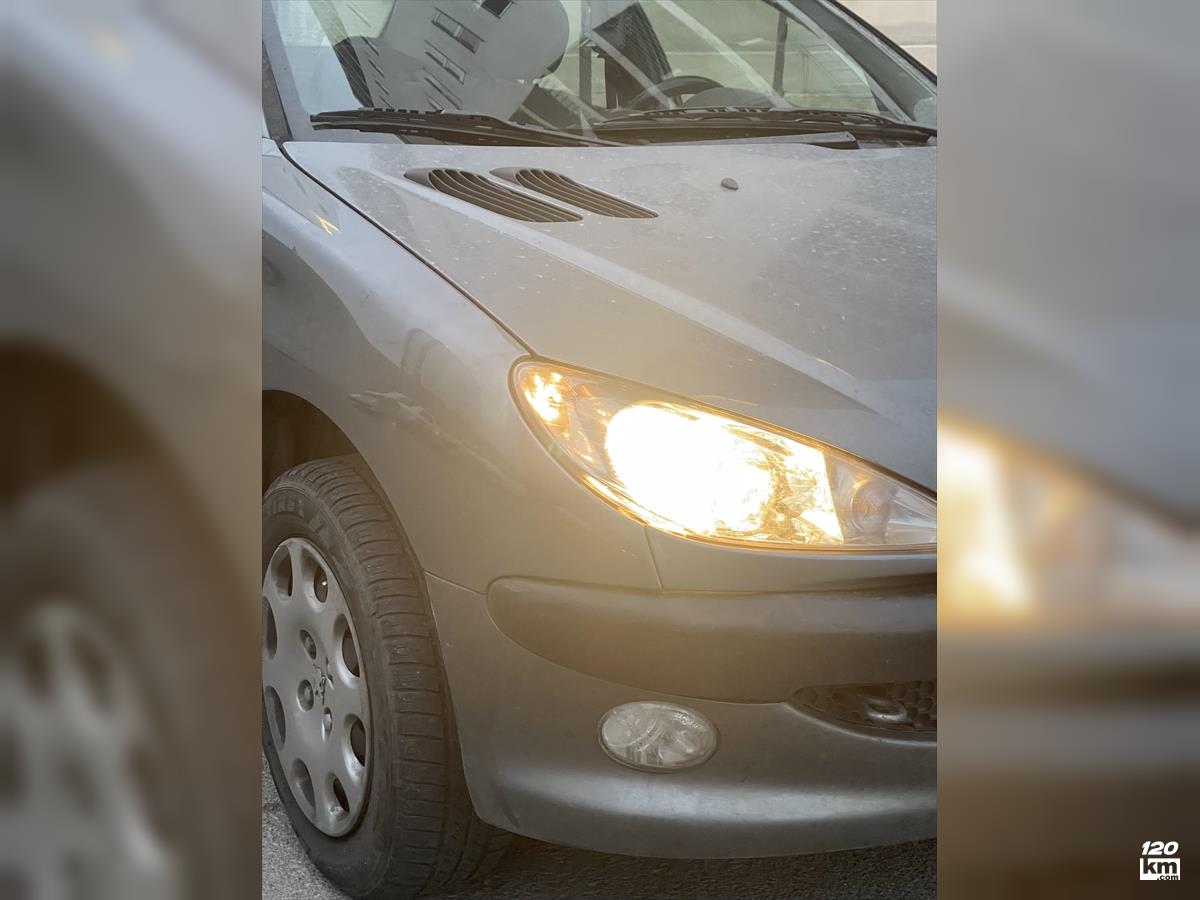 فروش پژو 206 SD V8 ۱۳۹۵ نوک مدادی چند لکه رنگ تهران کاظم آباد (۱۲ اردیبهشت ۱۴۰۴)
