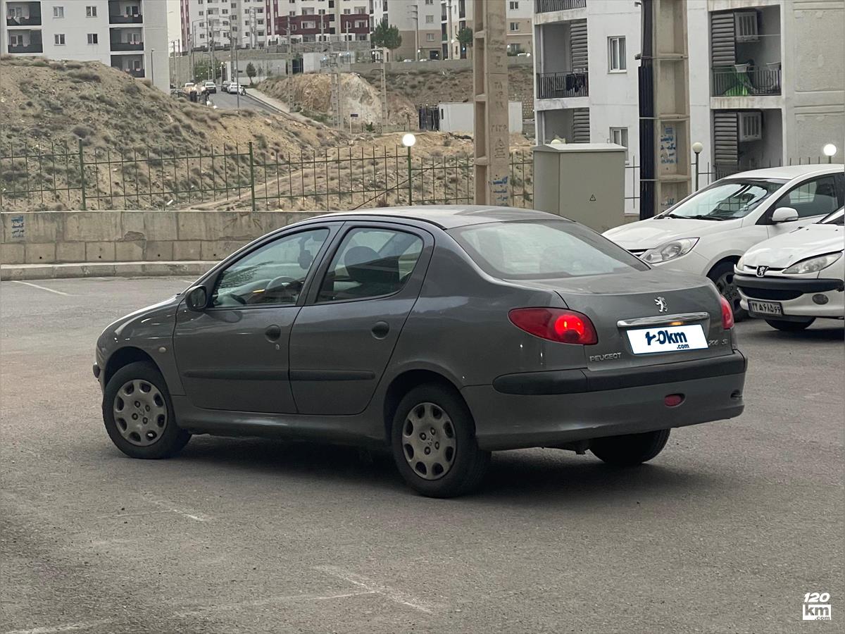 فروش پژو 206 SD V8 ۱۳۹۵ نوک مدادی چند لکه رنگ تهران کاظم آباد (۱۲ اردیبهشت ۱۴۰۴)