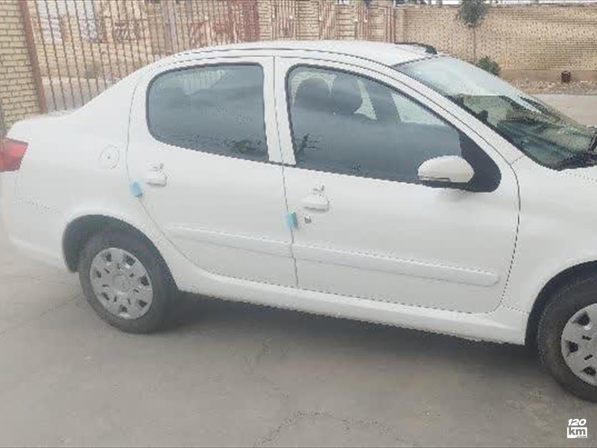 فروش رانا LX ۱۴۰۳ سفید بدون رنگ قم کلهری (۱۵ اردیبهشت ۱۴۰۴)