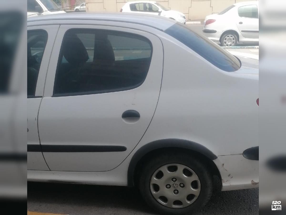فروش پژو 206 SD V8 ۱۳۹۸ سفید بدون رنگ کرمان (۱۷ اردیبهشت ۱۴۰۴)