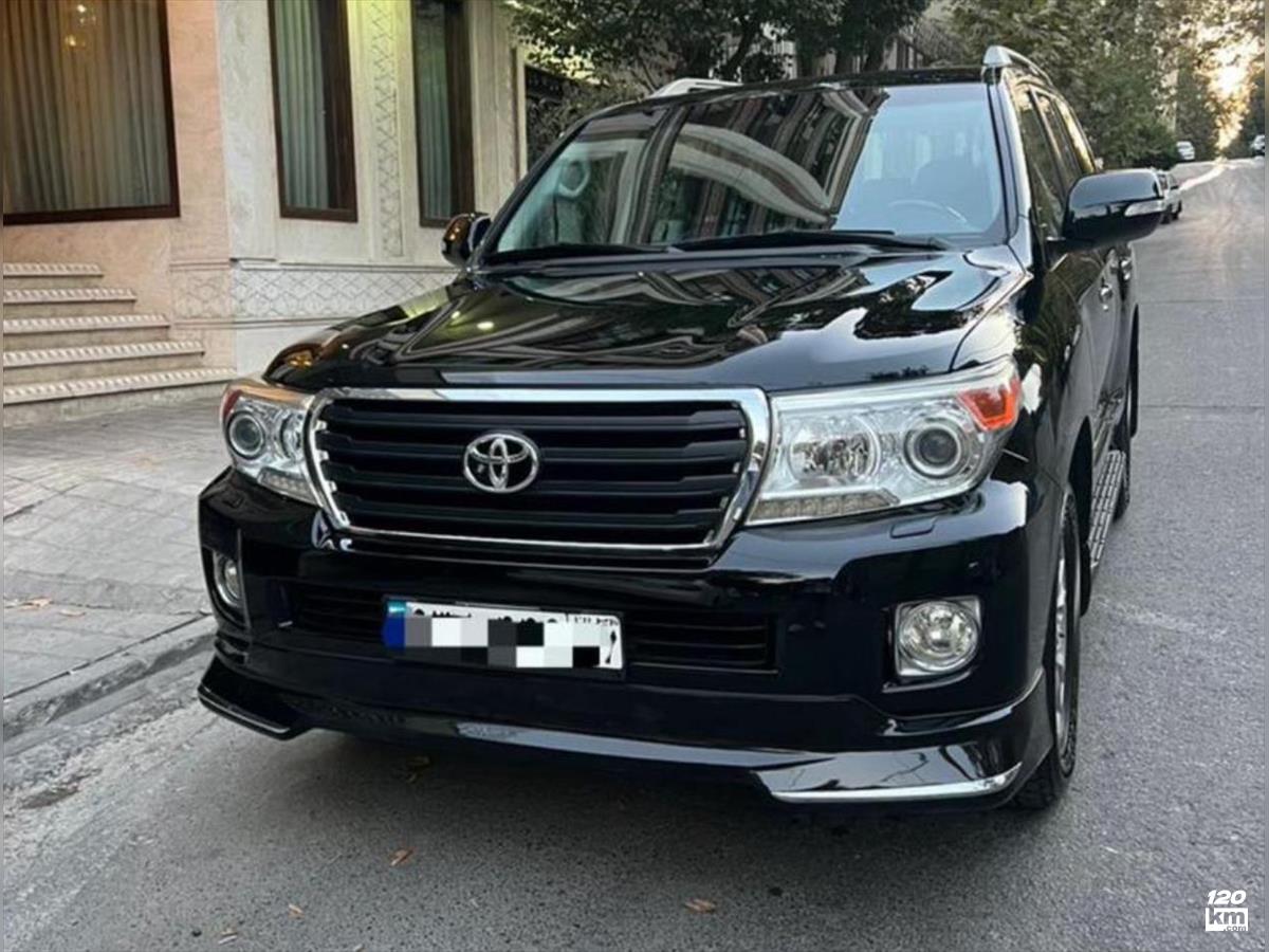 فروش تویوتا لندکروزر VXR ۲۰۱۳ (کم کارکرد) مشکی بدون رنگ تهران پاسداران (۱۷ اردیبهشت ۱۴۰۴)