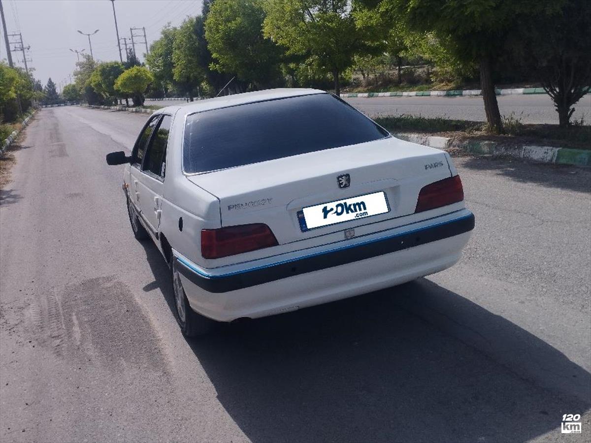 فروش پژو پارس سال ۱۳۹۳ دوگانه سوز سفید دور رنگ مشهد بلوار فردوسی (۱۷ اردیبهشت ۱۴۰۴)