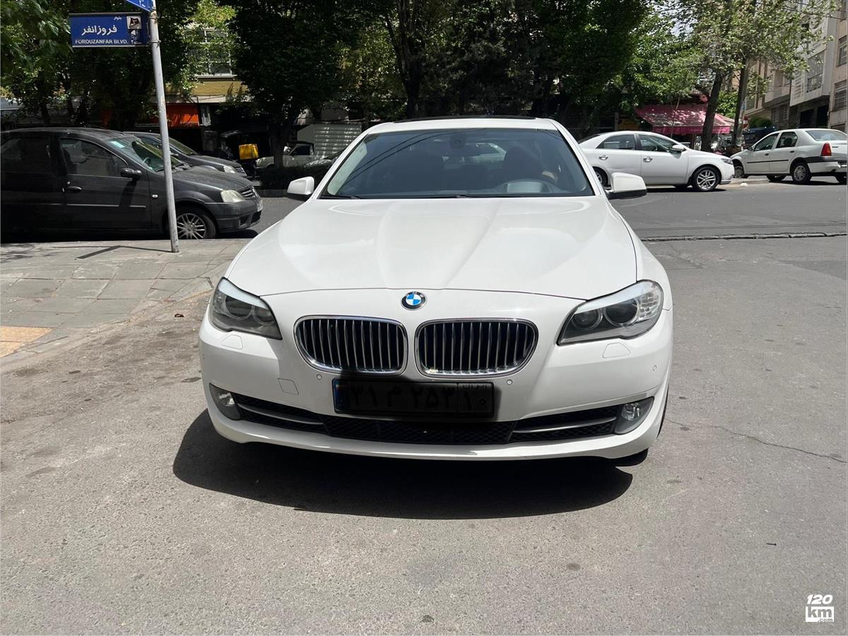 فروش بی ام و سری 5 535i ۲۰۱۲ (کم کارکرد) سفید بدون رنگ تهران الهیه (۲۸ اردیبهشت ۱۴۰۴)