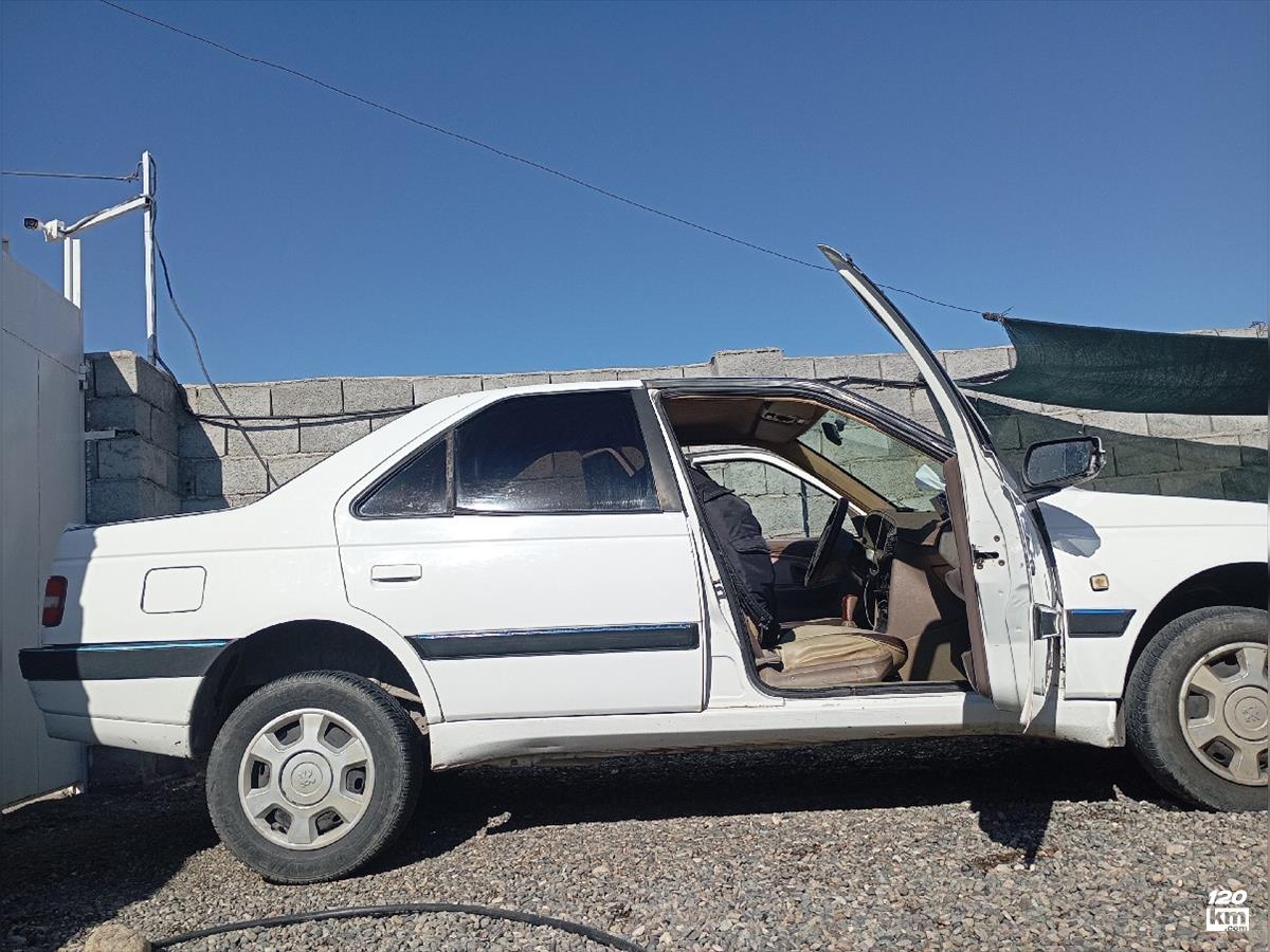 فروش پژو 405 SLX ۱۳۹۰ سفید چند لکه رنگ کرمان رودبار (۱ خرداد ۱۴۰۴)