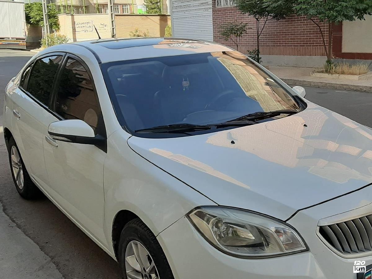 فروش برلیانس H330 ۱۳۹۶ سفید بدون رنگ خراسان رضوی نیشابور (۱۲ خرداد ۱۴۰۴)