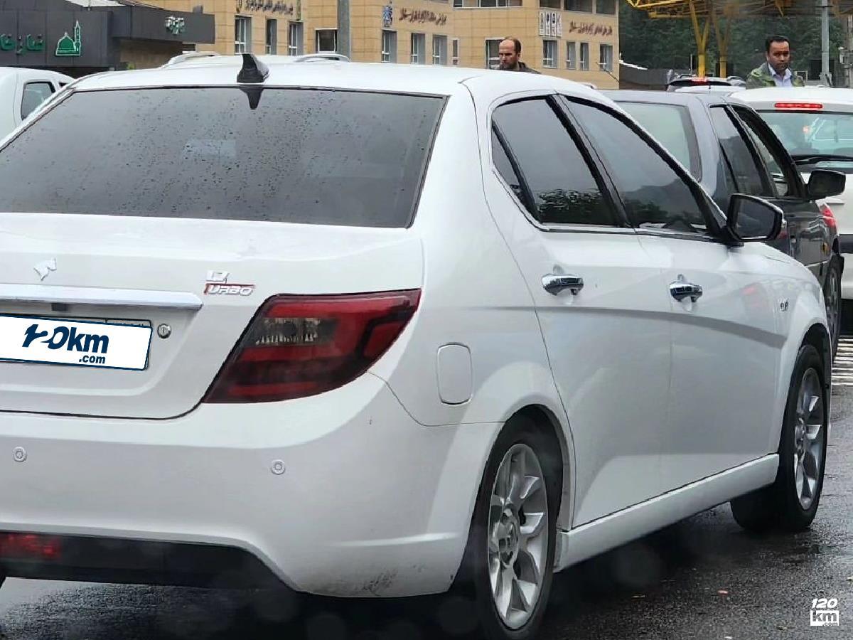 فروش دنا پلاس توربو ۱۴۰۲ (کم کارکرد) سفید بدون رنگ تهران تهرانسر (۲۰ خرداد ۱۴۰۴)