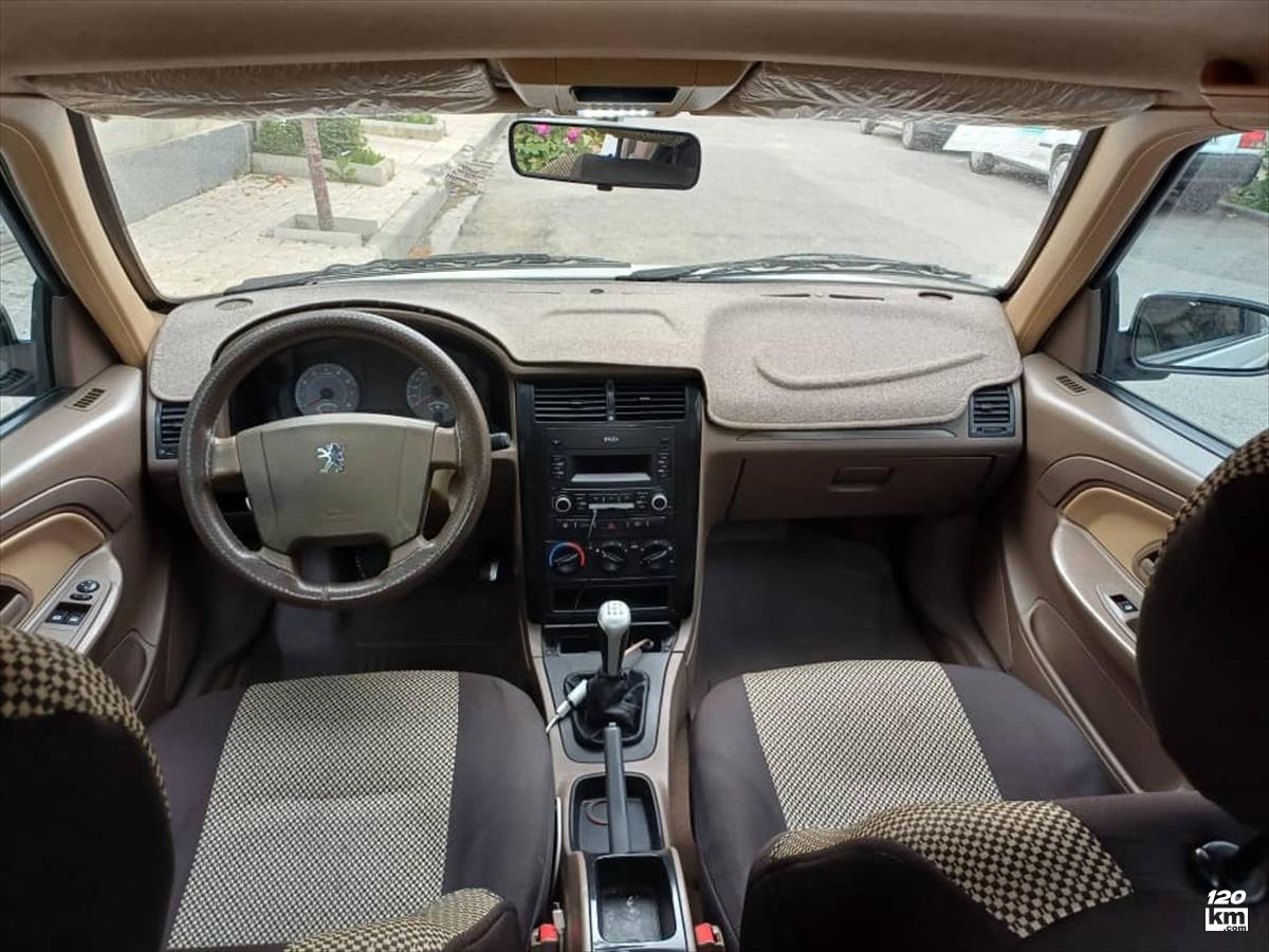 فروش پژو 405 SLX ۱۳۹۸ سفید بدون رنگ ارومیه (۲۱ خرداد ۱۴۰۴)