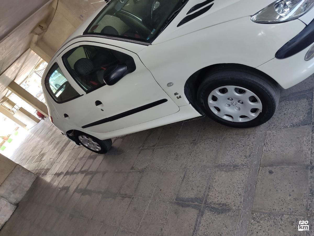 فروش پژو 206 تیپ 2 ۱۳۸۹ سفید یک لکه رنگ تهران خانی آباد (۲۳ خرداد ۱۴۰۴)