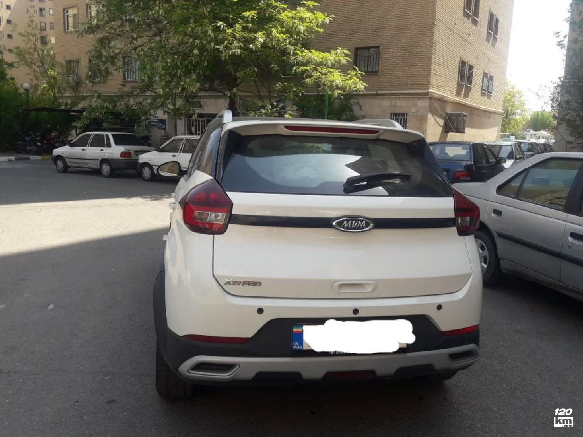 فروش ام وی ام X22 اسپرت لاکچری ۱۴۰۲ سفید بدون رنگ تهران پیروزی (۲۶ خرداد ۱۴۰۴)