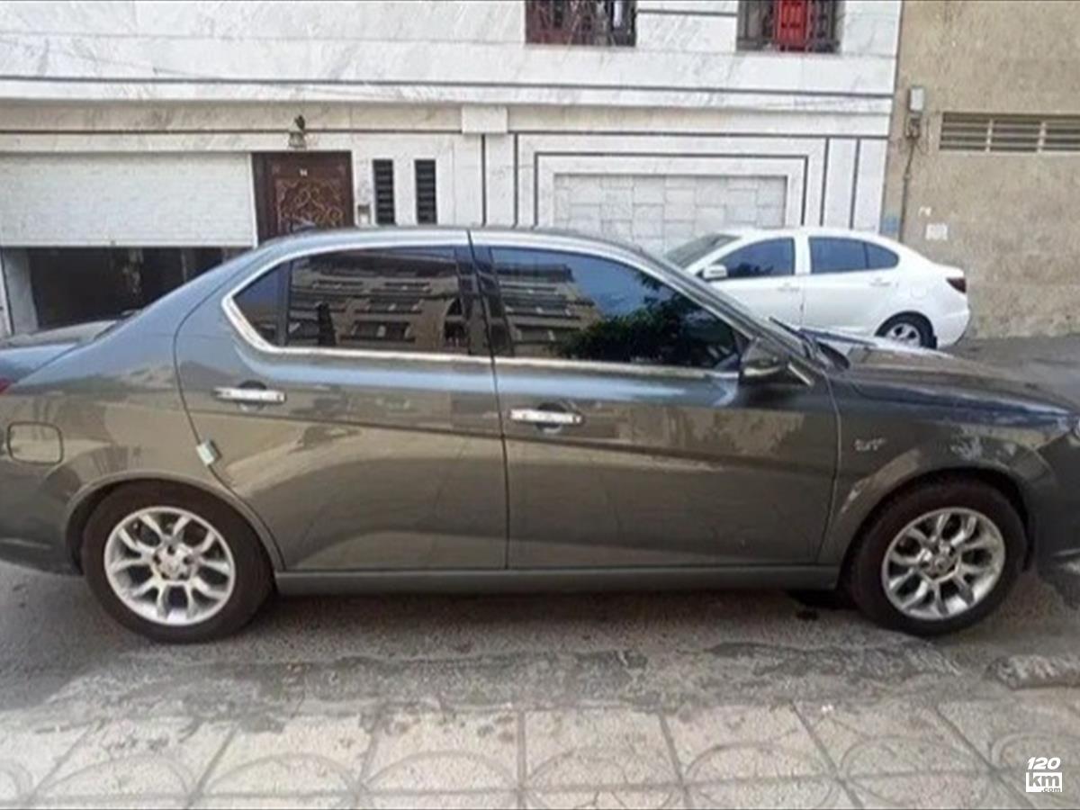 فروش دنا پلاس توربو ۱۴۰۲ خاکستری بدون رنگ کرج ساسانی (۱۷ تیر ۱۴۰۴)