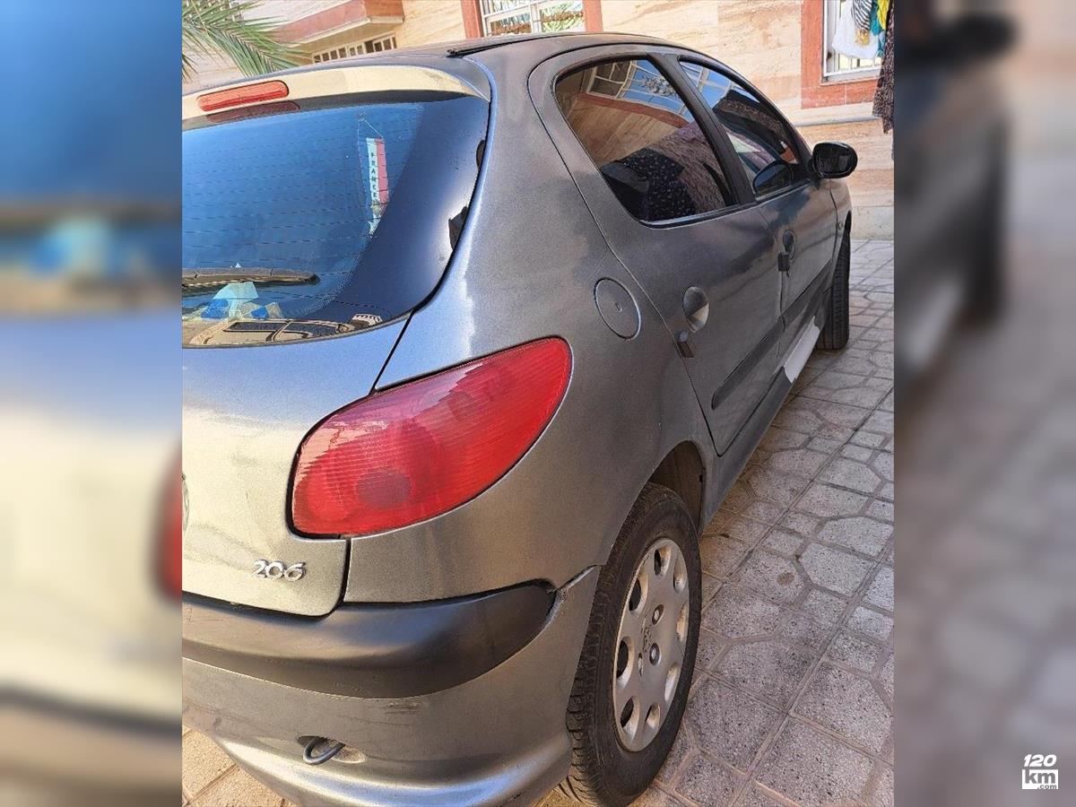 فروش پژو 206 تیپ 2 ۱۳۸۵ خاکستری دور رنگ شیراز بلوار مدرس (۱۹ تیر ۱۴۰۴)