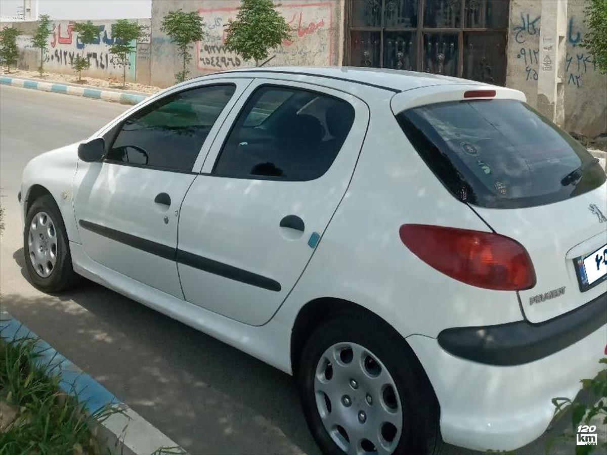 فروش پژو 206 تیپ 5 ۱۳۹۴ سفید چند لکه رنگ تهران شهریار (۱۹ تیر ۱۴۰۴)