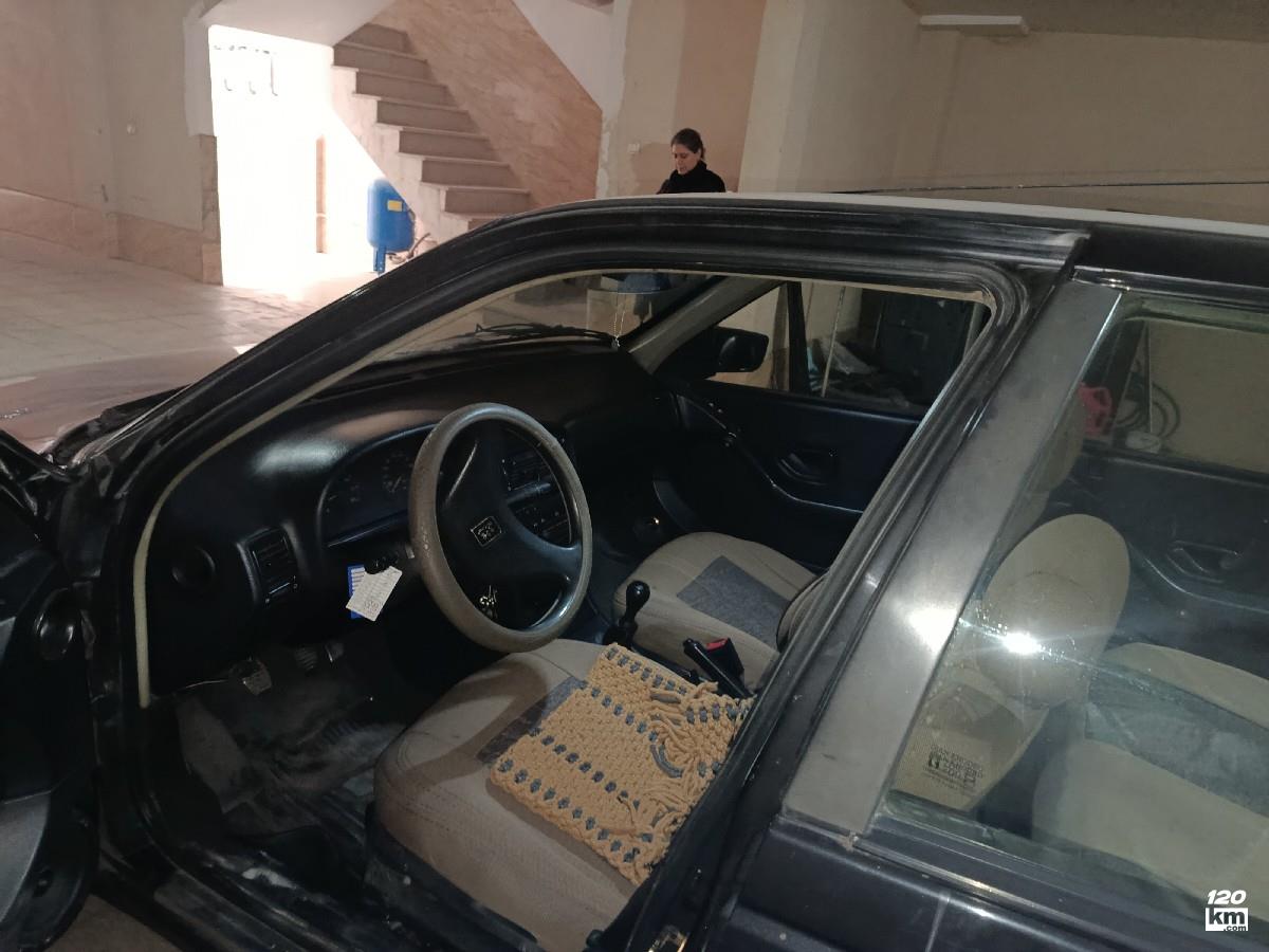 فروش پژو 405 GLX ۱۳۸۳ (کم کارکرد) مشکی دو لکه رنگ تهران پاکدشت (۲۳ تیر ۱۴۰۴)