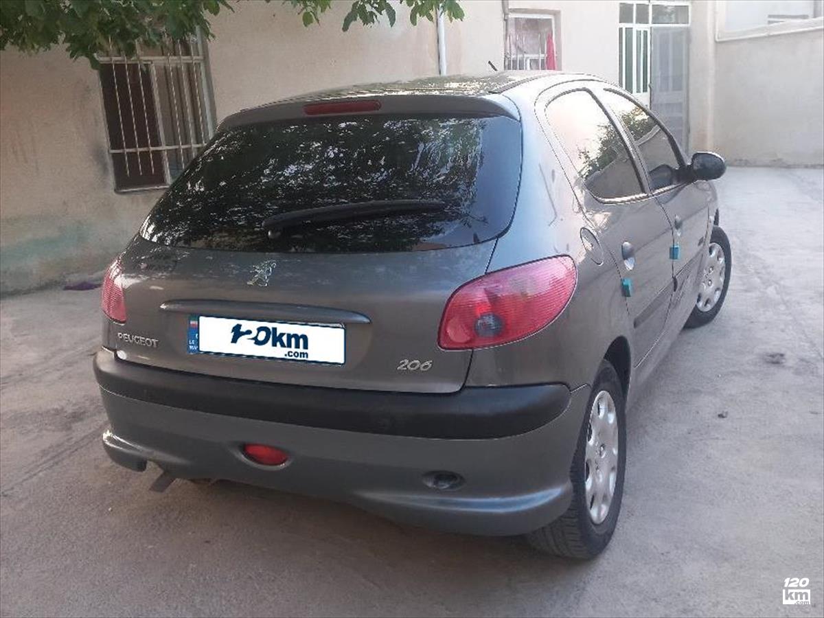 فروش پژو 206 تیپ 5 ۱۳۹۳ خاکستری بدون رنگ اراک (۲ مرداد ۱۴۰۴)