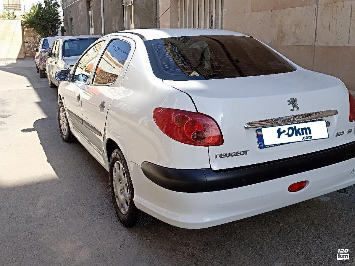 فروش پژو 206 SD V8 ۱۳۹۵ سفید بدون رنگ اراک (۲ مرداد ۱۴۰۴)