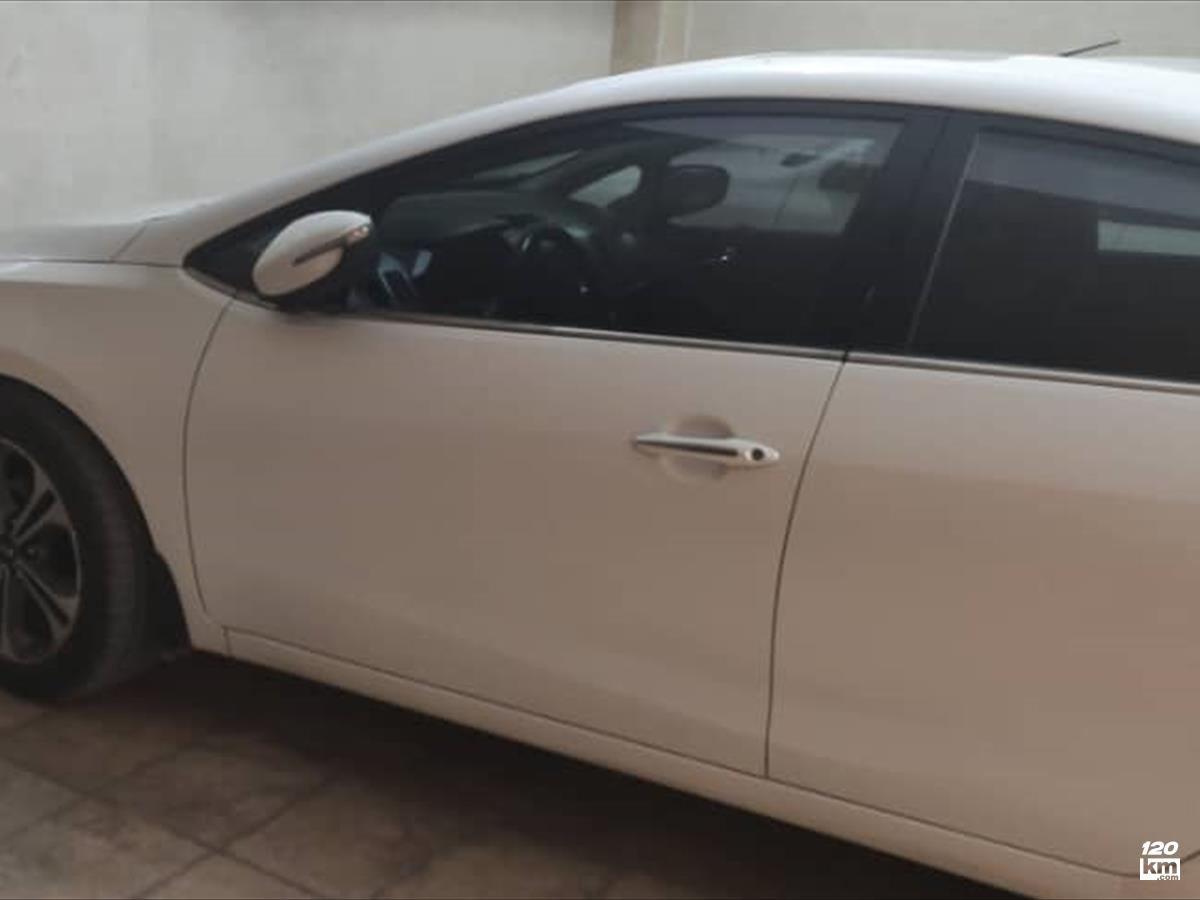 فروش کیا سراتو 2000cc ۲۰۱۶ سفید بدون رنگ اصفهان سروش (۴ مرداد ۱۴۰۴)