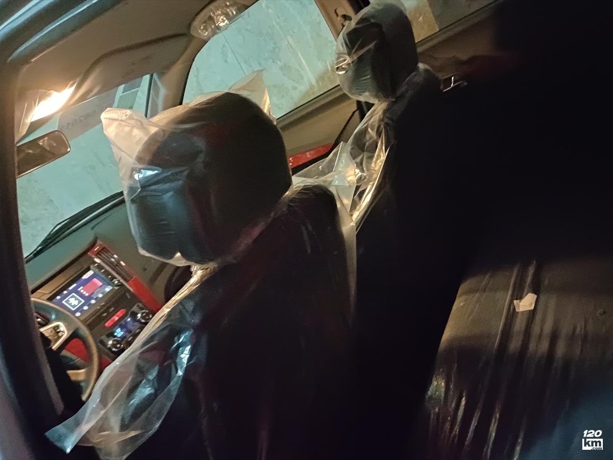 فروش دنا پلاس ۱۴۰۲ صفر سفید بدون رنگ تهران تهرانپارس شرقی (۵ مرداد ۱۴۰۴)