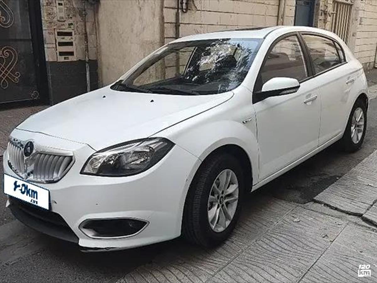 فروش برلیانس H320 ۱۳۹۶ سفید بدون رنگ تهران نظام آباد (۷ مرداد ۱۴۰۴)