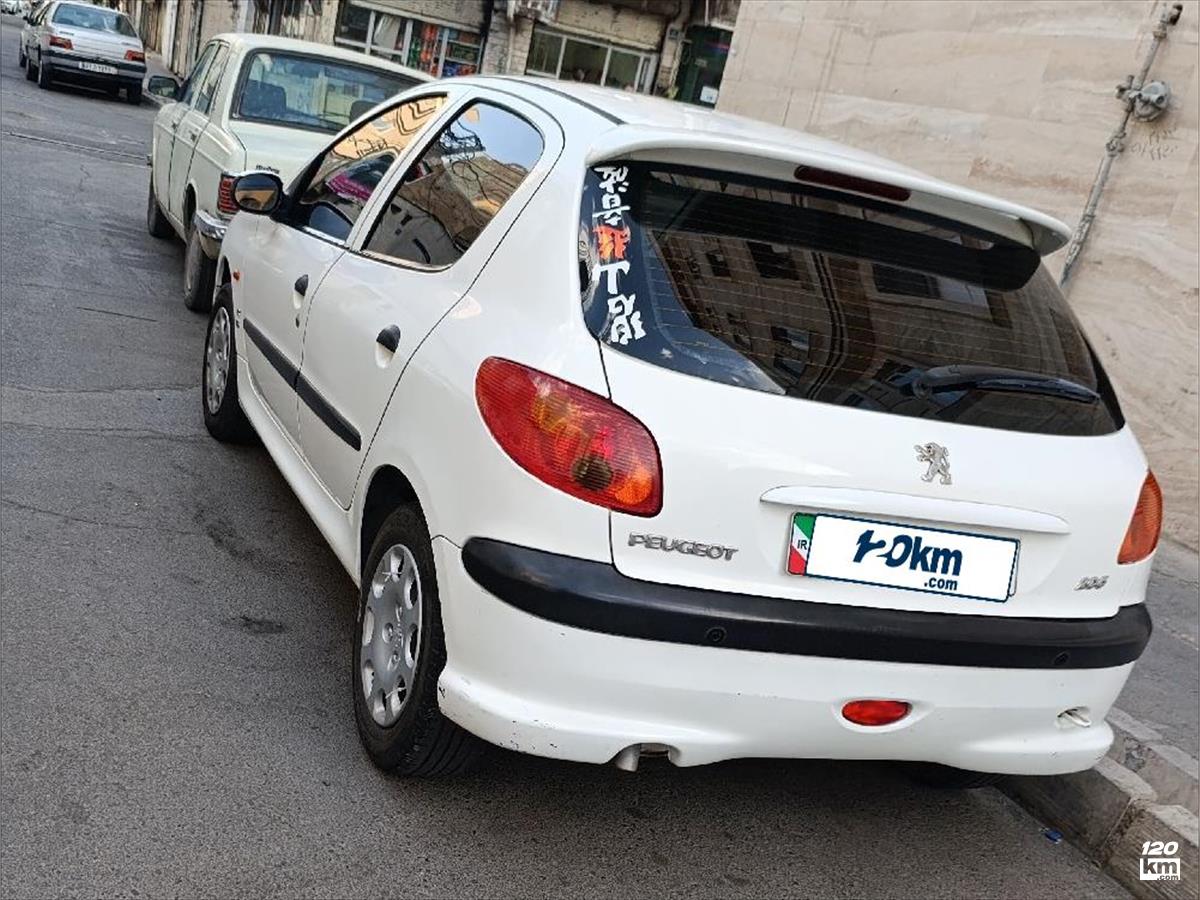 فروش پژو 206 تیپ 5 ۱۳۹۳ سفید دور رنگ تهران علی آباد (۸ مرداد ۱۴۰۴)