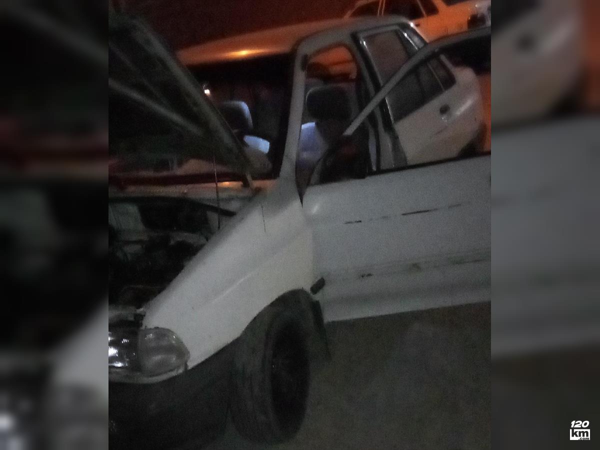 فروش پراید صندوقدار ۱۳۸۰ سفید بدون رنگ تبریز بلوار بسیج (۱۵ مرداد ۱۴۰۴)