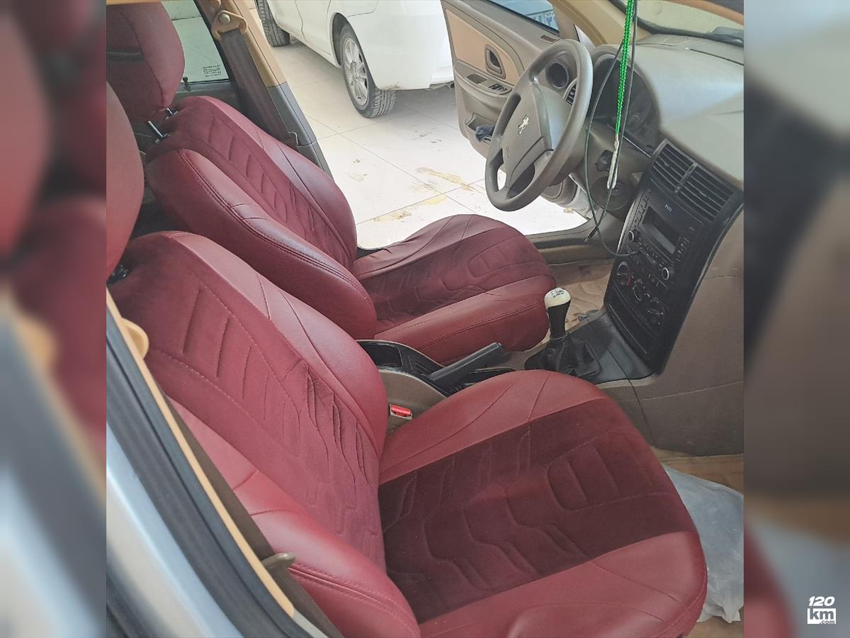 فروش پژو 405 GLX ۱۳۹۸ نقره ای یک لکه رنگ خوزستان دزفول (۱۵ مرداد ۱۴۰۴)