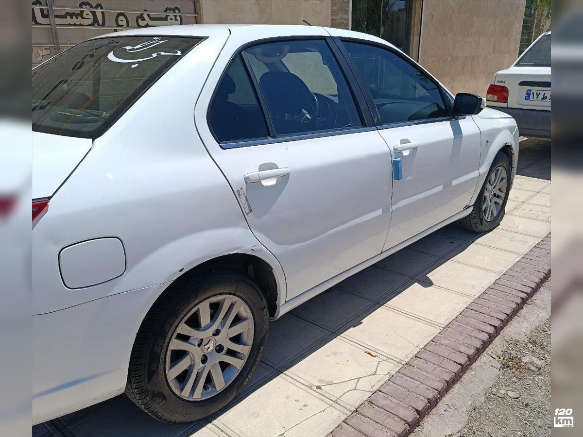 فروش دنا ۱۳۹۶ سفید دو لکه رنگ مشهد ابوطالب (۱۷ مرداد ۱۴۰۴)