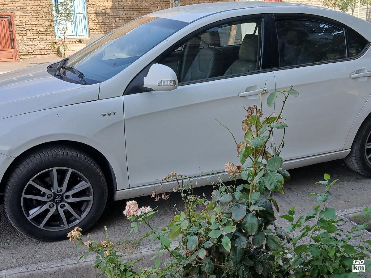 فروش جک جی 5 1.5 ۱۳۹۳ سفید دور رنگ آذربایجان غربی خوی (۱۸ مرداد ۱۴۰۴)