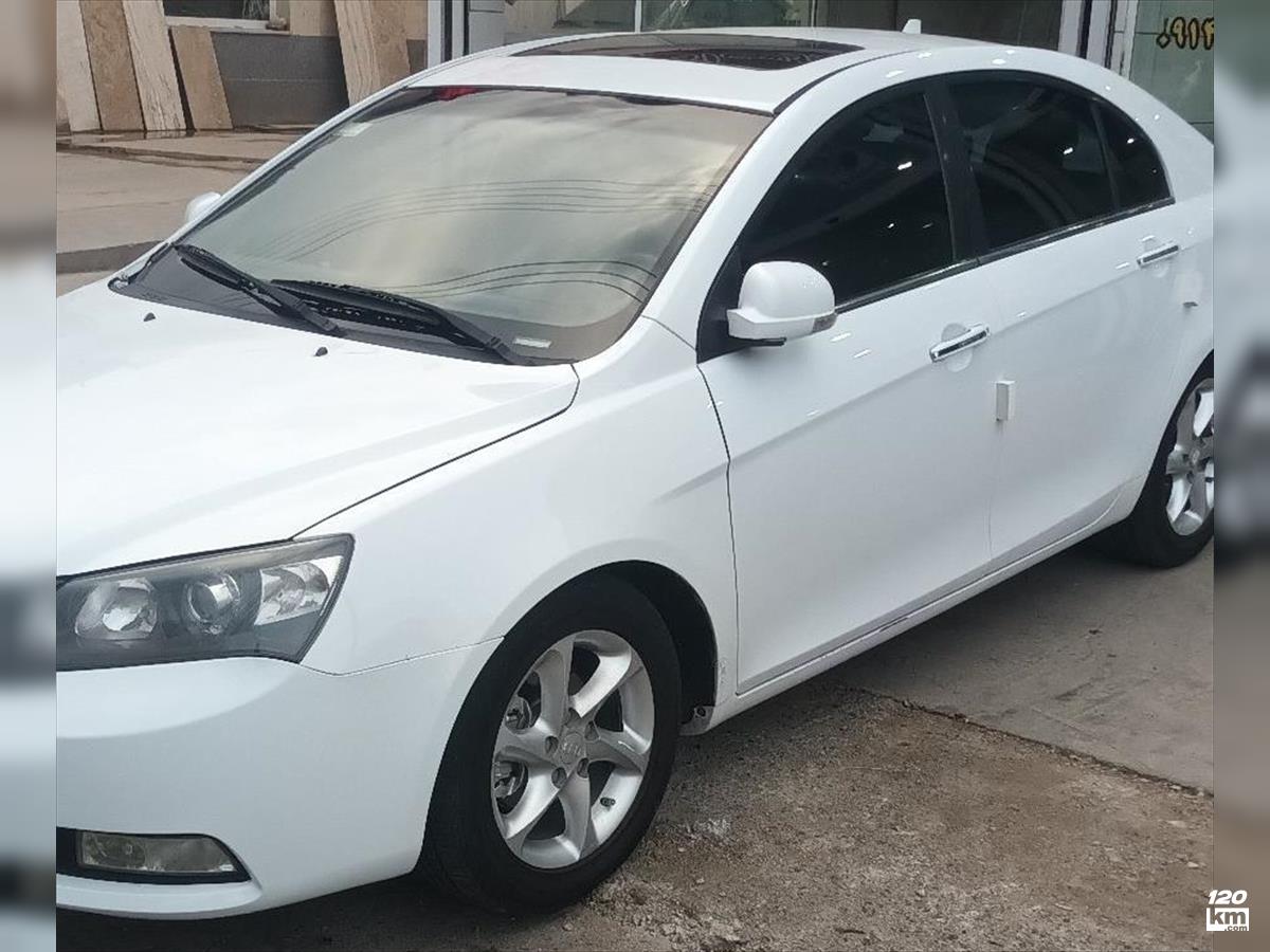 فروش جیلی امگرند 7 ۲۰۱۳ سفید دو لکه رنگ آذربایجان شرقی میانه (۱۹ مرداد ۱۴۰۴)