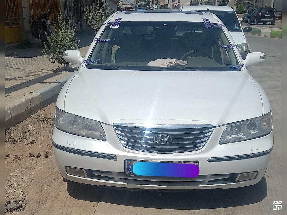 فروش هیوندای آزرا ۲۰۰۹ سفید یک لکه رنگ اصفهان امیرکبیر (۲۱ مرداد ۱۴۰۴)