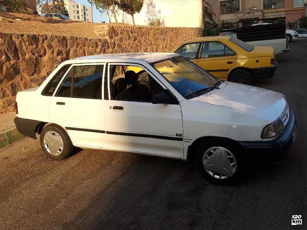 فروش پراید صندوقدار ۱۳۸۴ سفید گلگیر تعویض تهران پرند (۲۶ مرداد ۱۴۰۴)