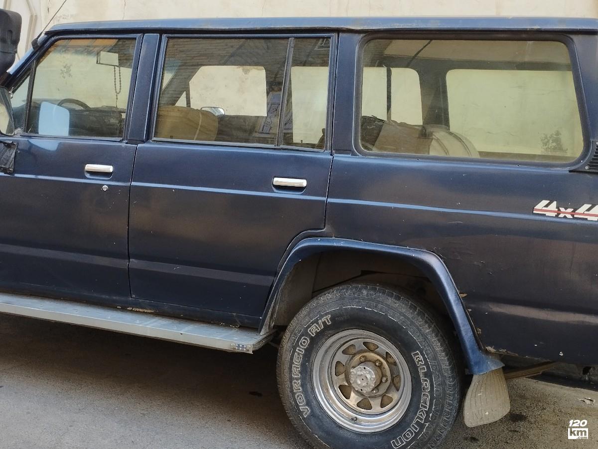 فروش نیسان پاترول چهار در ۱۳۷۴ دوگانه سوز سرمه ای کامل رنگ مرکزی ساوه (۲۷ مرداد ۱۴۰۴)