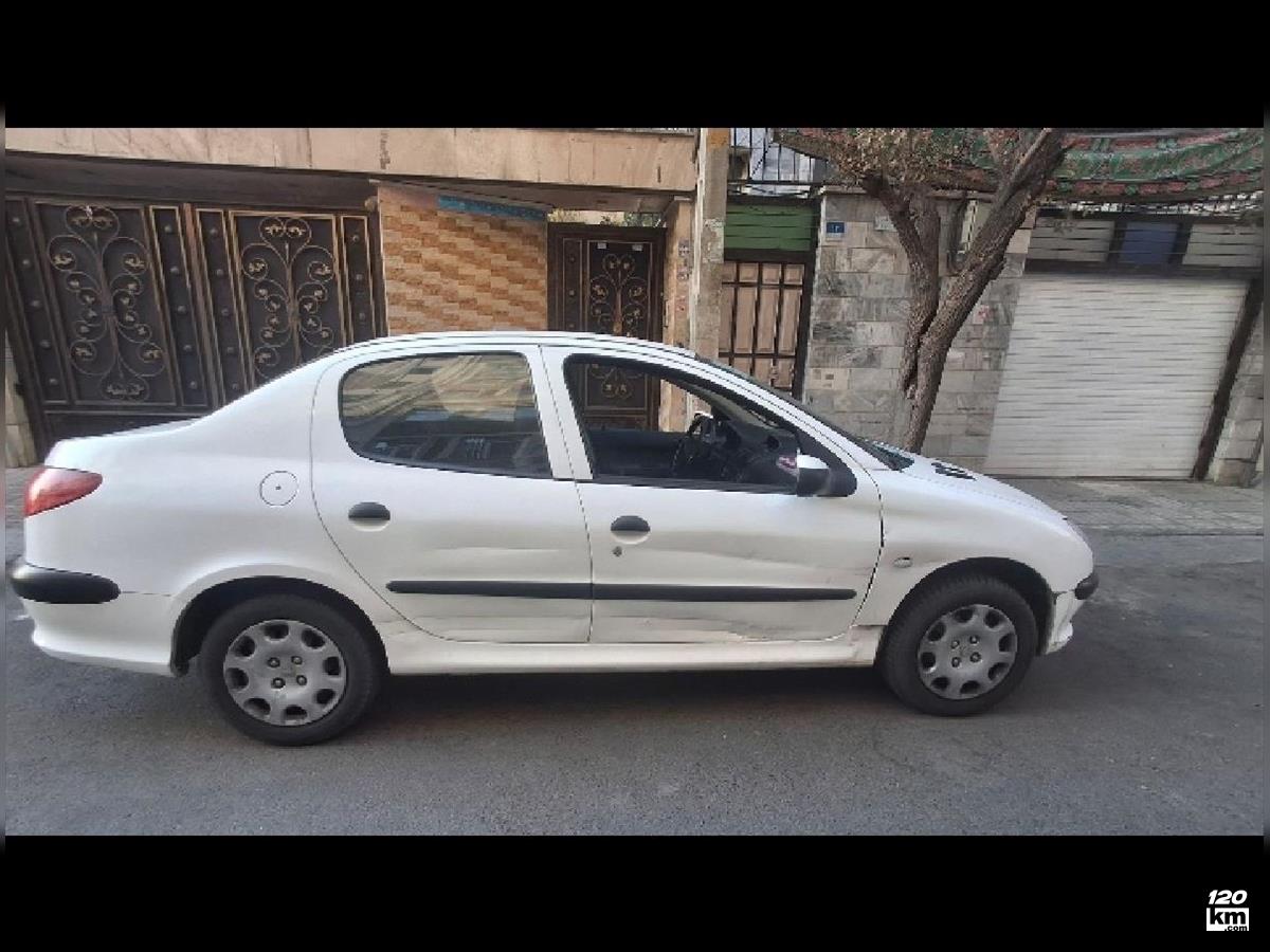 فروش پژو 206 SD V8 ۱۳۹۸ سفید گلگیر تعویض تهران خانی آباد (۳ شهریور ۱۴۰۴)