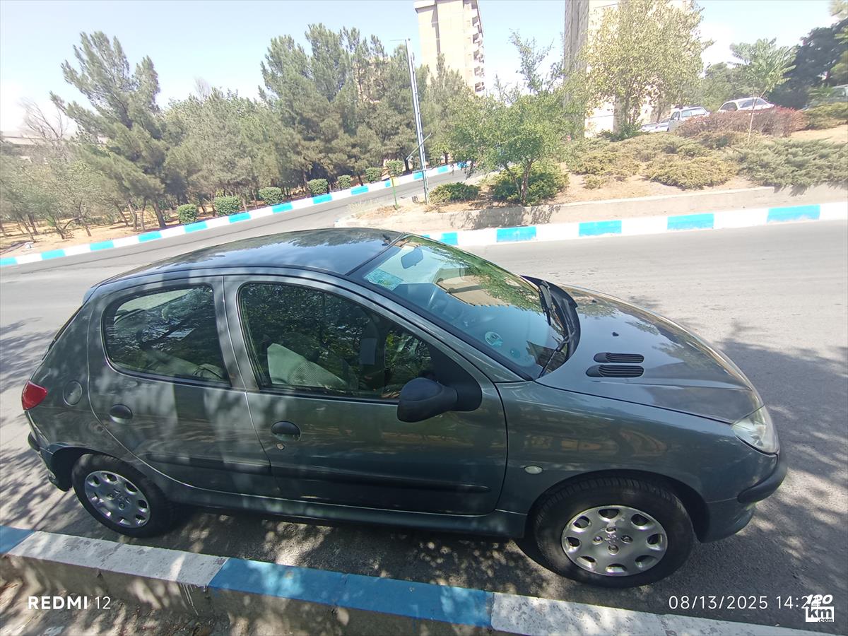 فروش پژو 206 تیپ 2 ۱۳۹۹ دلفینی یک لکه رنگ تهران پاسداران (۸ شهریور ۱۴۰۴)