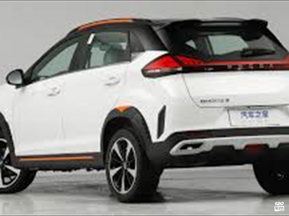 فروش ام وی ام X33 ۱۴۰۴ سفید یخچالی بدون رنگ اصفهان امام خمینی (۱۶ شهریور ۱۴۰۴)