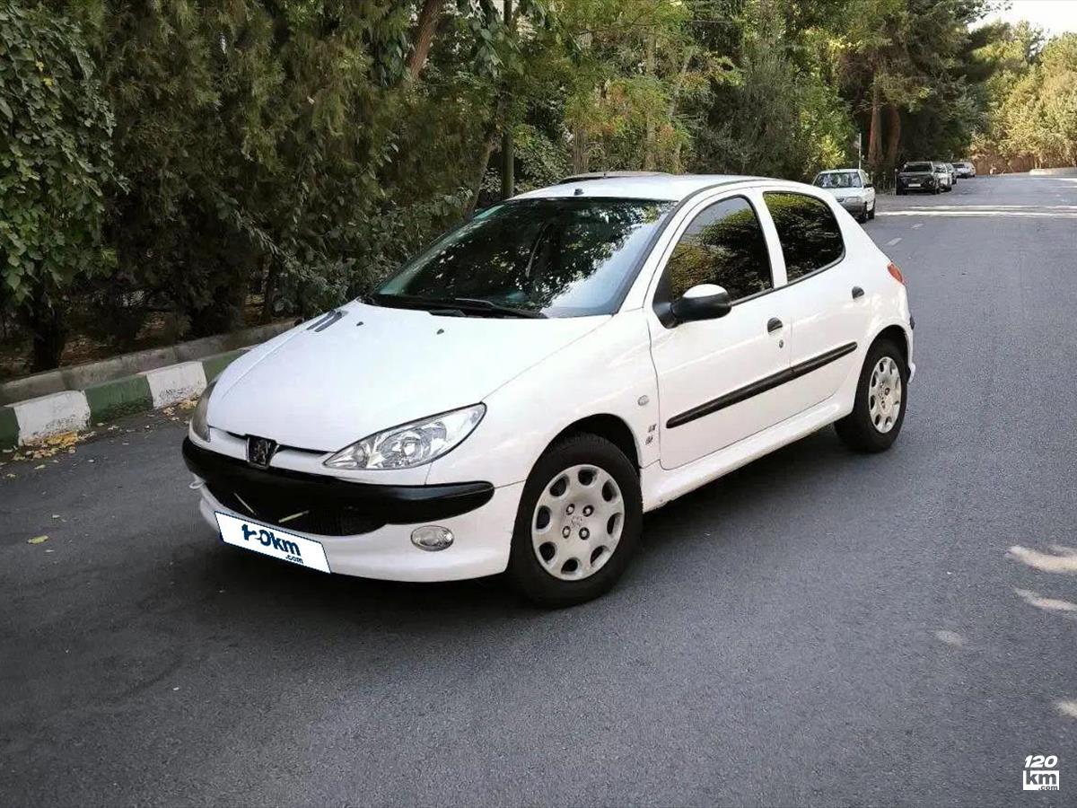فروش پژو 206 تیپ 5 ۱۳۹۷ سفید بدون رنگ تهران تهرانپارس غربی (۱۸ شهریور ۱۴۰۴)