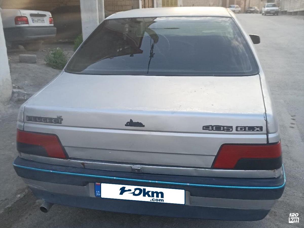 فروش پژو 405 GLX ۱۳۸۸ نقره ای چند لکه رنگ اصفهان فولاد شهر (۲۱ شهریور ۱۴۰۴)