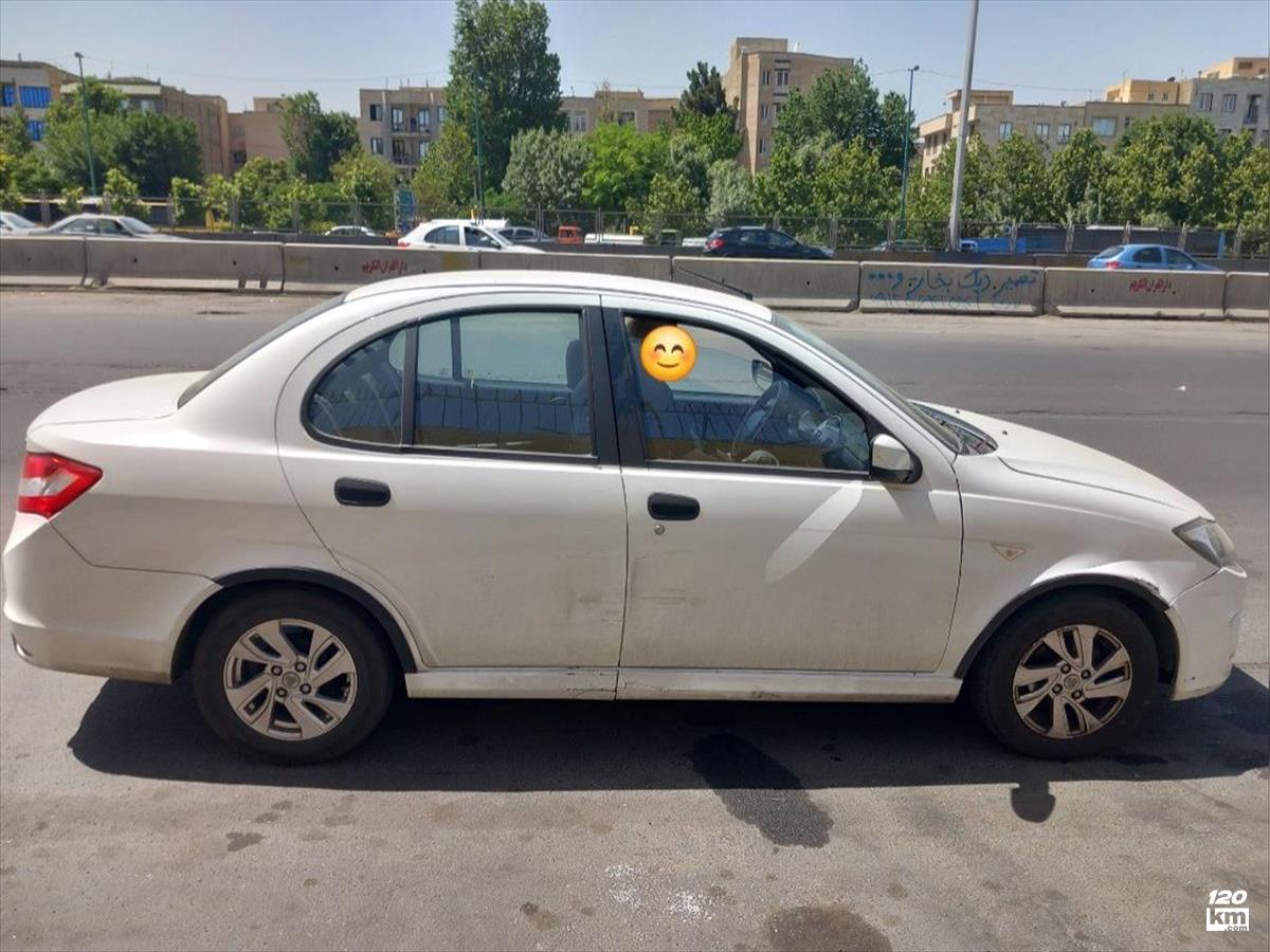 فروش ساینا EX ۱۳۹۶ (کم کارکرد) سفید بدون رنگ کرج گلشهر (۲۲ شهریور ۱۴۰۴)