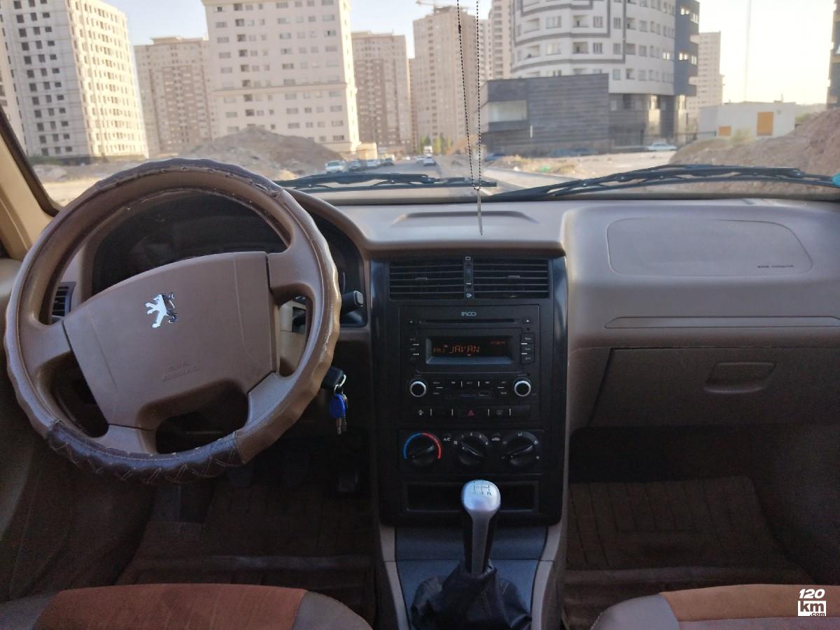 فروش پژو 405 GLX ۱۳۹۷ دوگانه سوز نقره ای بدون رنگ تهران چیتگر (۲۴ شهریور ۱۴۰۴)