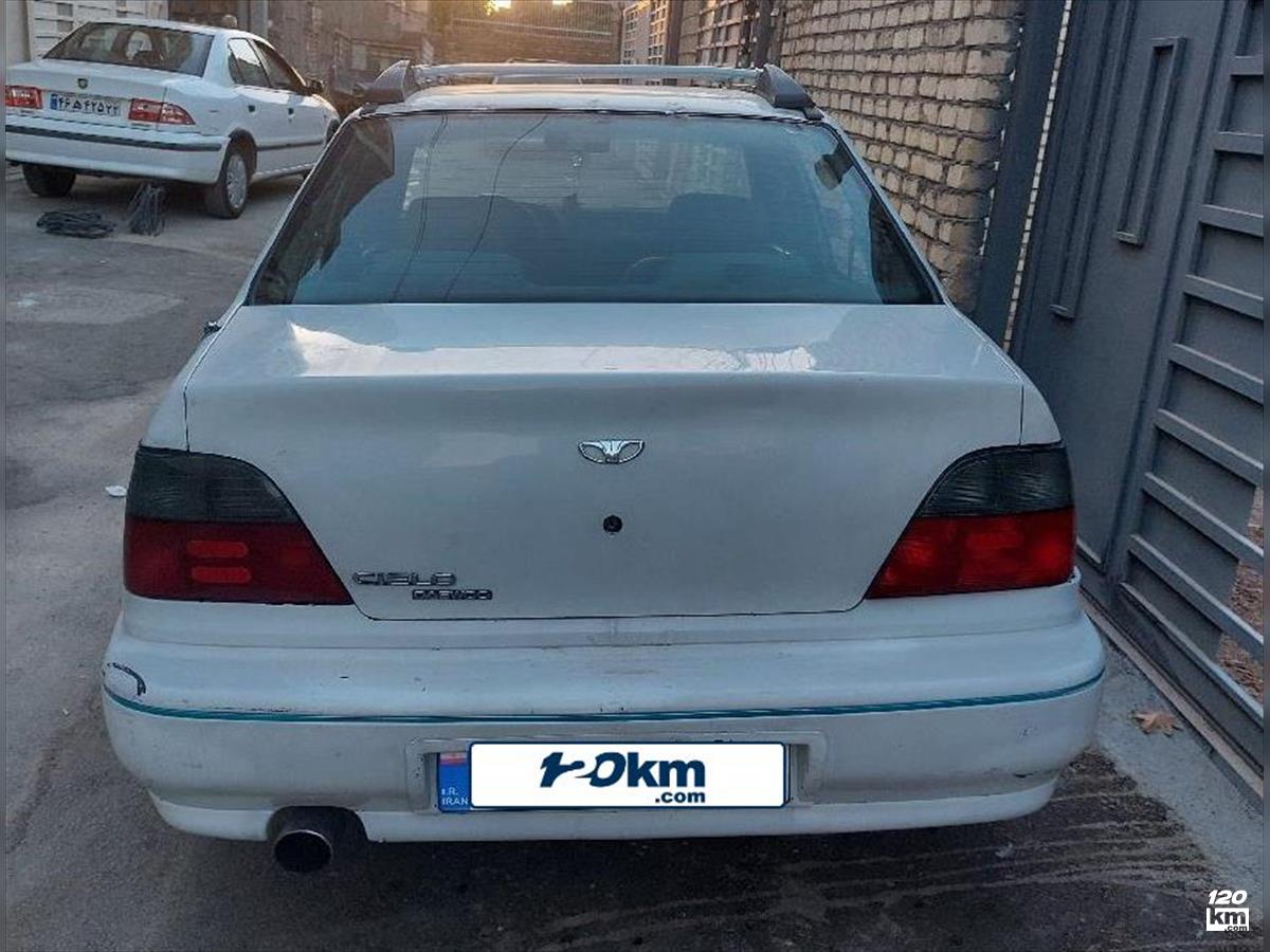 فروش دوو سیلو صندوقدار ۱۳۸۱ (کم کارکرد) سفید دور رنگ اصفهان بهارستان (۲ مهر ۱۴۰۴)
