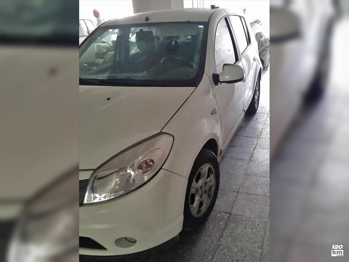 فروش رنو ساندرو ۱۳۹۵ سفید بدون رنگ تهران طرشت (۱۷ مهر ۱۴۰۴)