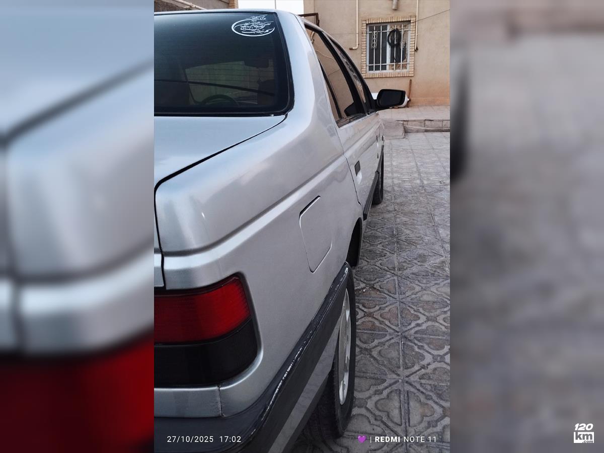 فروش پژو 405 GLX ۱۳۸۶ دوگانه سوز نقره ای دور رنگ کرمان بم (۵ آبان ۱۴۰۴)
