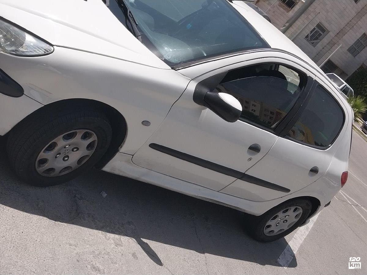 فروش پژو 206 تیپ 2 ۱۳۸۸ سفید دور رنگ کرج مهرشهر (۶ آبان ۱۴۰۴)