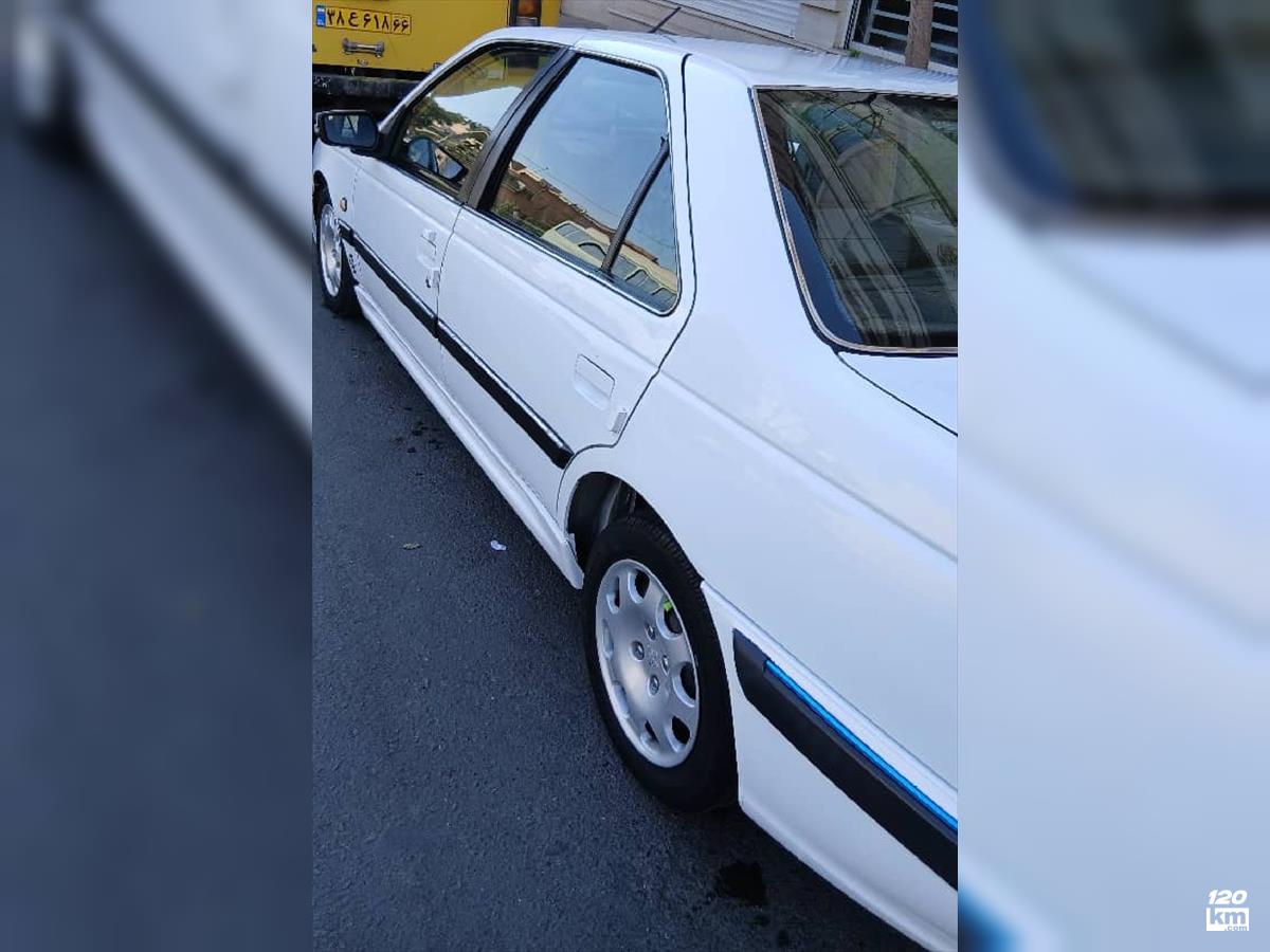 فروش پژو پارس سال ۱۳۹۷ سفید بدون رنگ تهران قیامدشت (۶ آبان ۱۴۰۴)