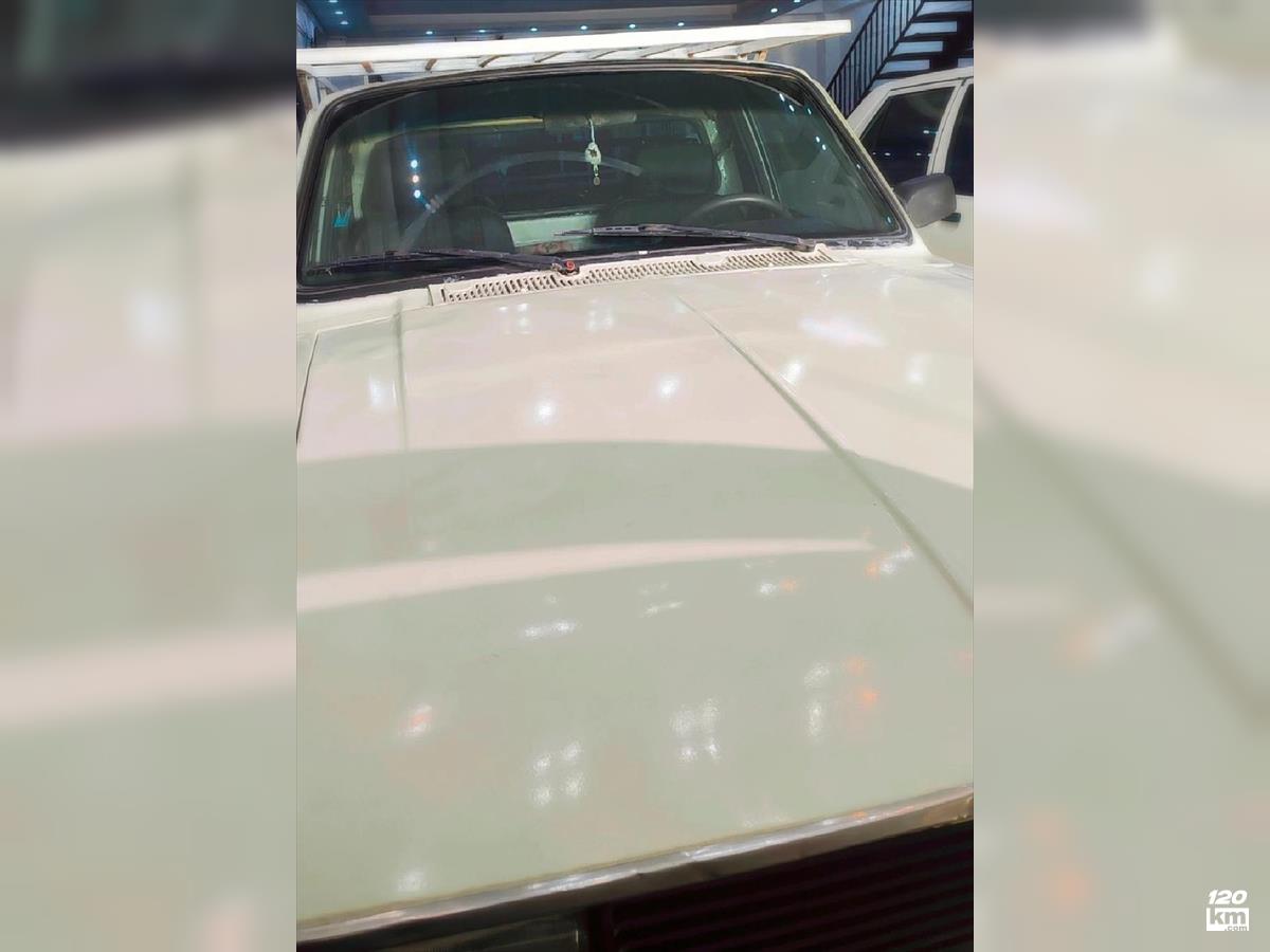 فروش پیکان وانت ۱۳۸۶ دوگانه سوز سفید دور رنگ گلستان گنبدکاووس (۶ آبان ۱۴۰۴)