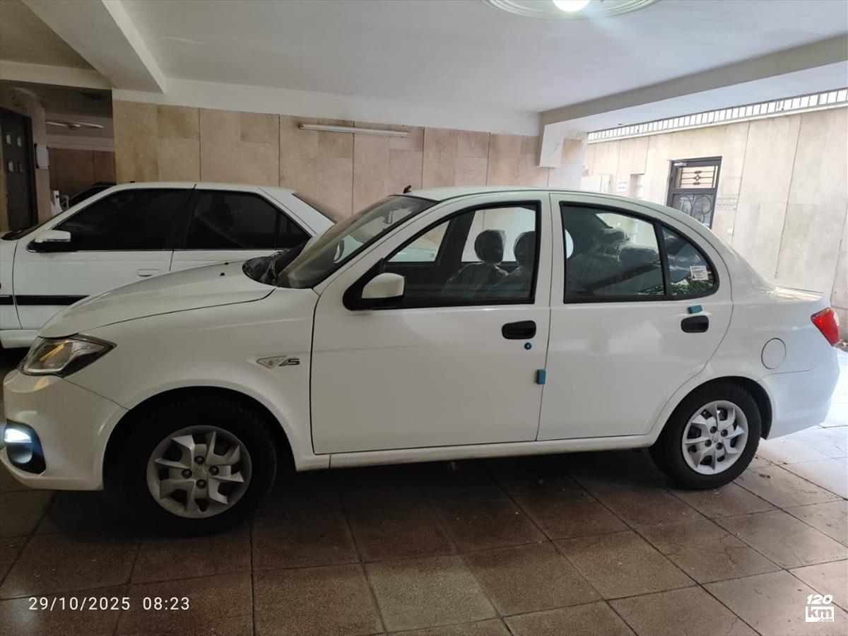 فروش ساینا S ۱۴۰۲ (کم کارکرد) سفید بدون رنگ تهران نازی آباد (۷ آبان ۱۴۰۴)